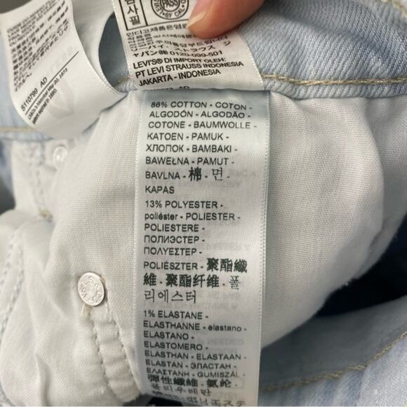 NWT Levi’s Silvertab High Rise Mom Jeans Size 30x27 - Picture 2 of 9